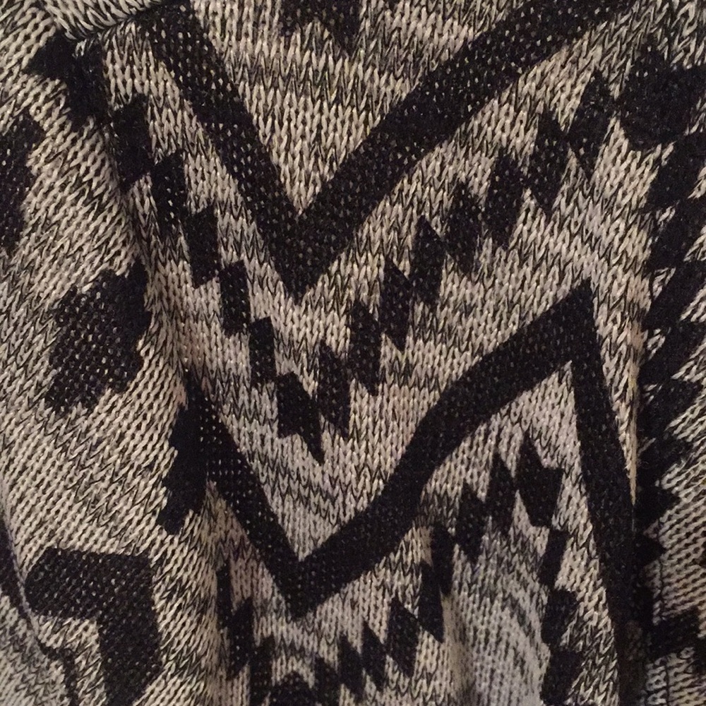 Aztec Duster - Picture 2 of 2